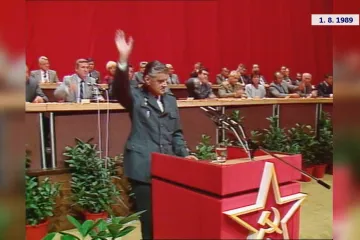 V srpnu 1989 sílila komunistická propaganda. Chartisty spojovala se sérií požárů v Československu