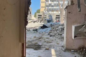 Ruský útok na dětskou nemocnici v Kyjevě způsobil mnoho škod. Nahlédl tam štáb ČT