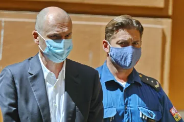 Vrchní soud nezruší Švachulovi vazbu. Propuštění aktéra kauzy Stoka vidí jako předčasné