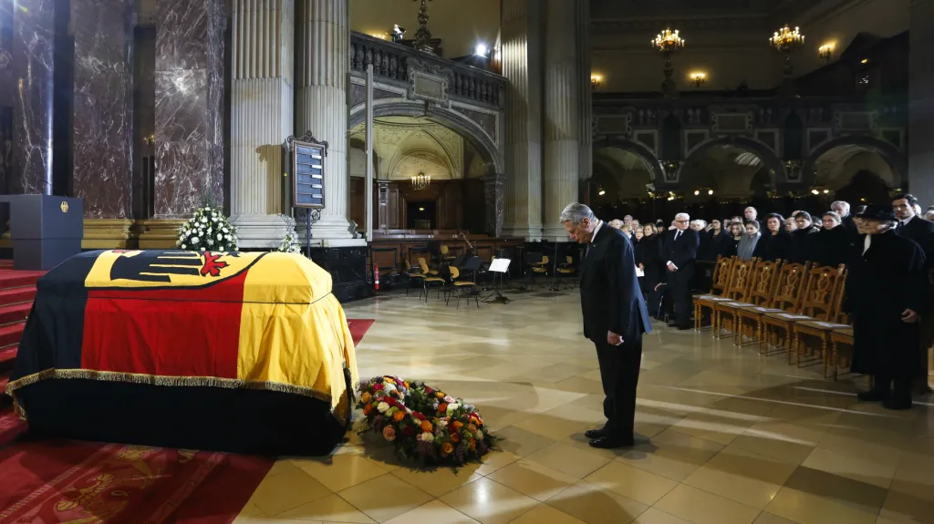 Joachim Gauck na pohřbu Richarda von Weizsäckera