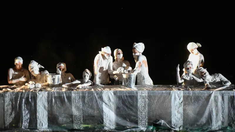 Ostrovy (Divadlo Continuo)