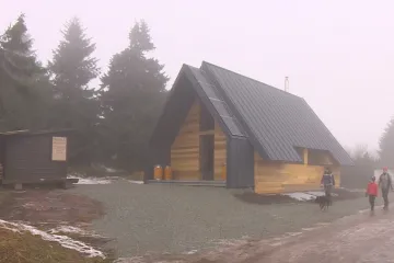 Velká Deštná má novou útulnu. Turistům začne sloužit začátkem prosince