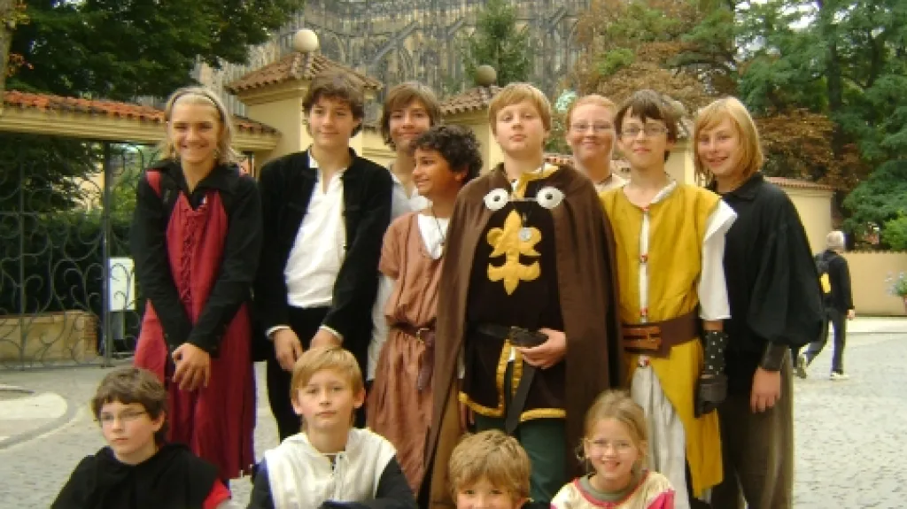 Dětská skupina historického šermu "Legenda Aurea"