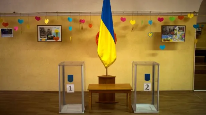 Porošenko vyzval k účasti ve volbách