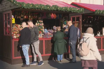 Britští obchodníci varují, že o Vánocích hrozí nedostatek alkoholu. Obtíže se nevyhýbají adventním trhům
