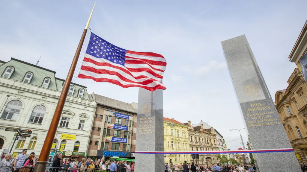 Obnovený památník Díky, Ameriko! v Plzni