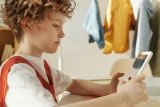 Pozor na to, co sdílíte. Fotografie z internetu nezmizí