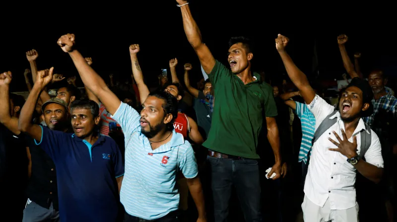 Oslavy rezignace prezidenta na Srí Lance