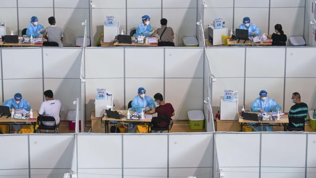 Očkování proti covidu v Číně