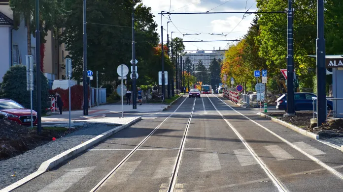 Otevření nové tramvajové trati z Divoké Šárky na Dědinu