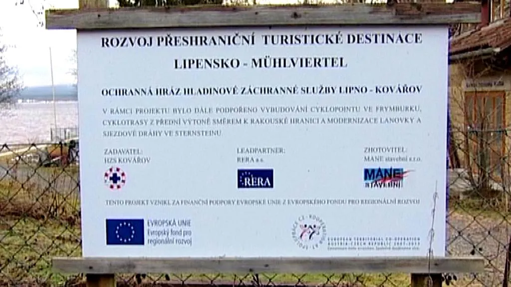 Dotaci na ochrannou hráz policie stopla