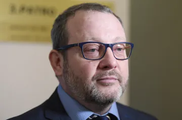 Ústavní soud zrušil rozhodnutí o uznání švýcarského verdiktu nad exmanažerem Mostecké uhelné Krausem