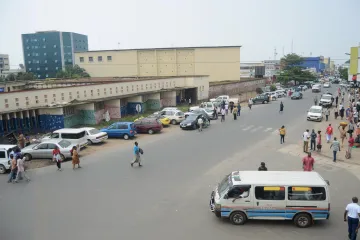 Výbuchy v muničním skladu v Burundi zabily desítky lidí a až tisíce zranily
