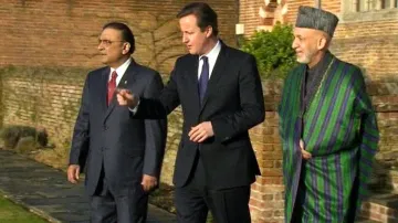 Ásif Alí Zardárí , David Cameron a Hamíd Karzáí