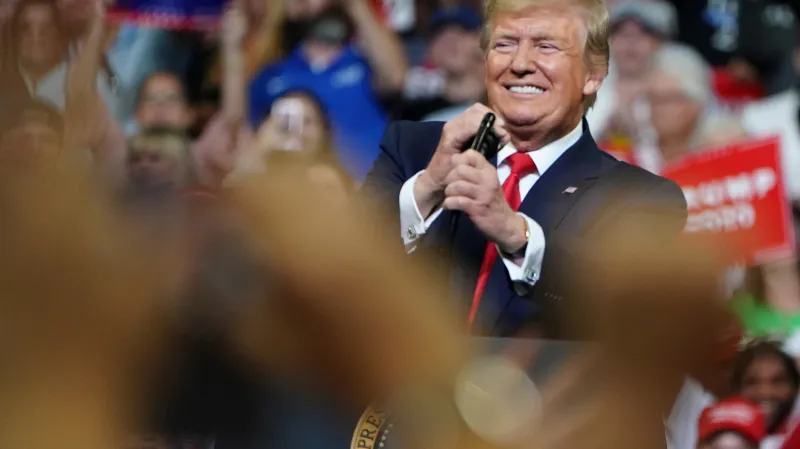 Donald Trump oznamuje kandidaturu na druhý prezidentský mandát