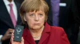 Události, komentáře k aféře se špehováním Merkelové