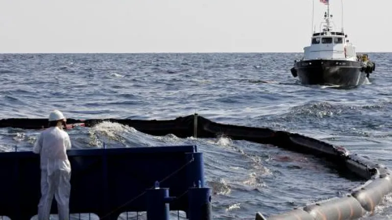 Likvidace ropné skvrny