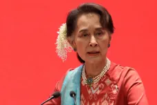Myanmarská junta zkrátila na 27 let vězení pro opoziční vůdkyni Su Ťij