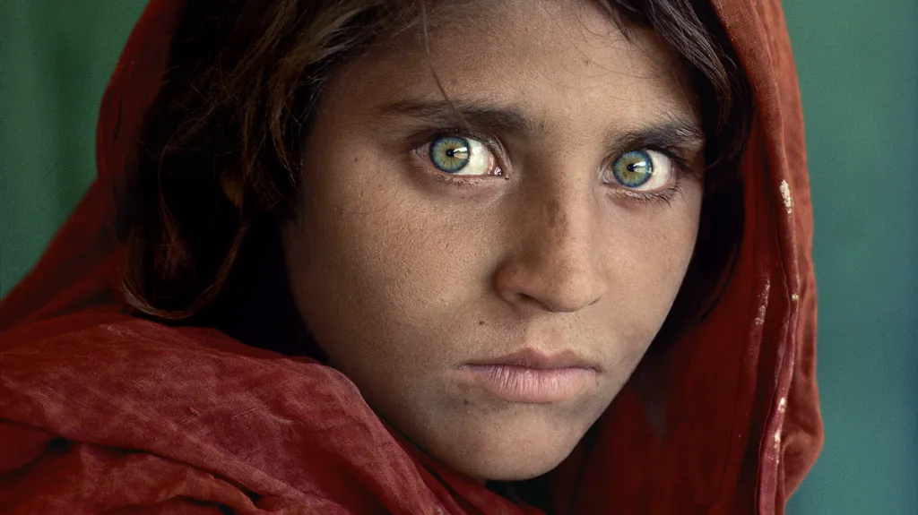Madona východu. Nejslavnější fotografie Stevea McCurryho z Afghánistánu