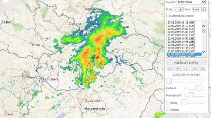 Silné bouřky zasáhly odpoledne Slovensko a polskou část Tater