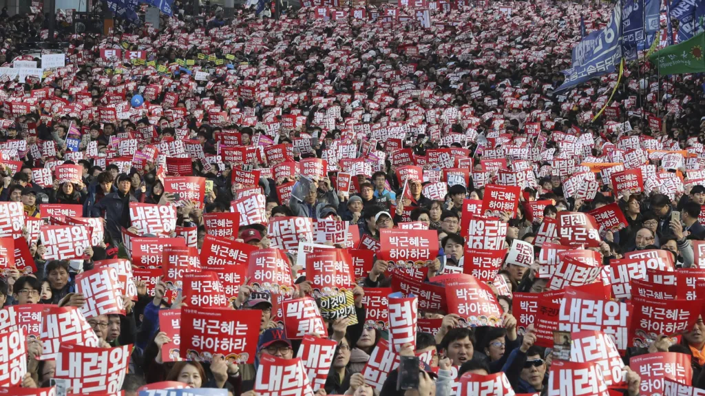 Demonstrace v ulicích Soulu