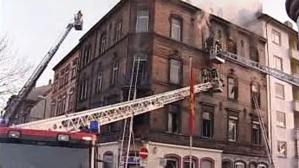 Požár obytného domu v Německu