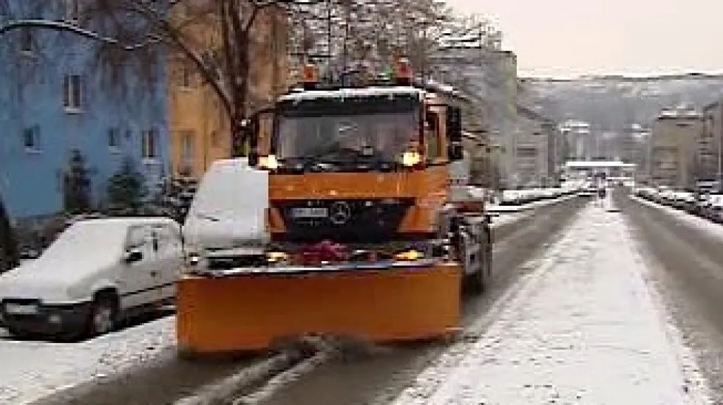 Odklízení sněhu z ulic