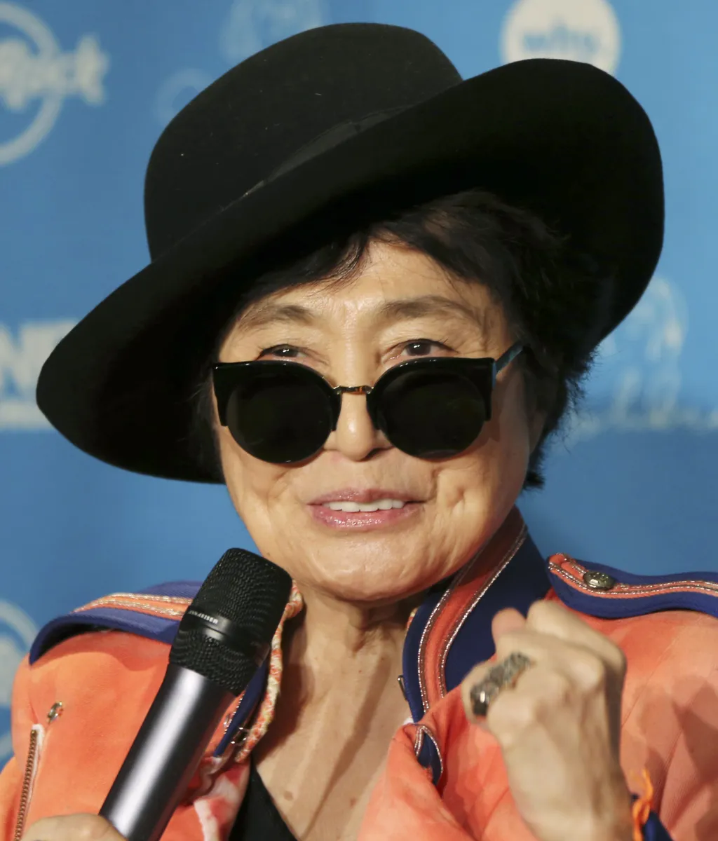 Yoko Ono, japonsko-americká výtvarná umělkyně, měla v semdesátých letech zásadní vliv na Lennonovo vidění světa. Přiblížila ho politickému aktivismu, kterému se Lennon věnoval až do své smrti. Vedl několik kampaní proti válečným konfliktům, postavil se proti rasismu, věnoval se i aktivitám v Africe. Jeho pro-mírová činnost se následně stala pro řadu aktivistických skupin téměr poselstvím