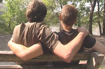 Přelomový verdikt: Kalifornský soud umožnil sňatky homosexuálů