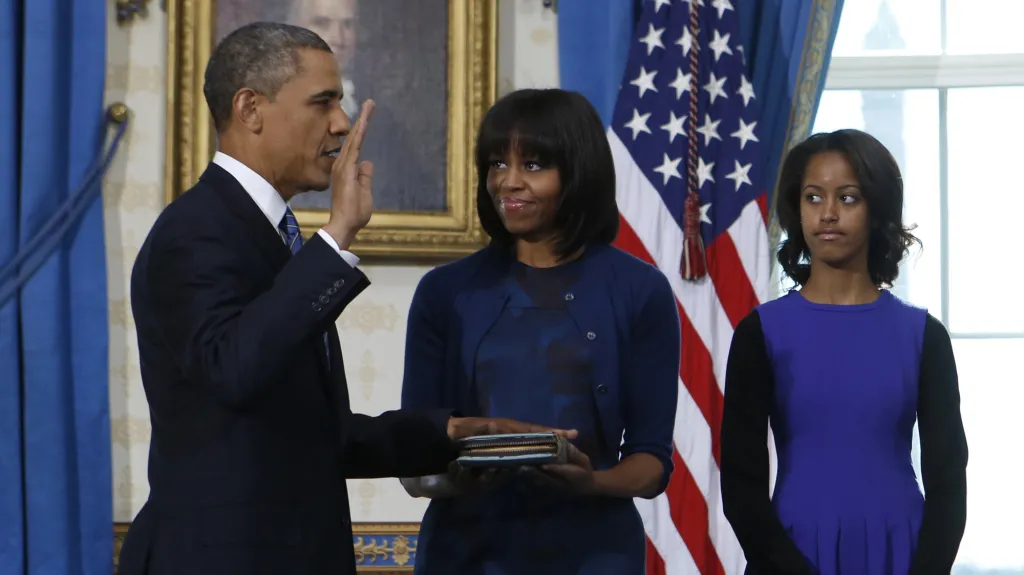 Barack Obama skládá svůj druhý prezidentský slib