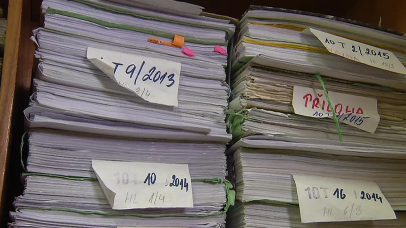 ČTÚ se ročně zabývá 200 tisíci případy nezaplacení telefonních faktur