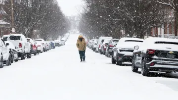 Husté sněžení v St. Louis v Missouri, 24. ledna 2026