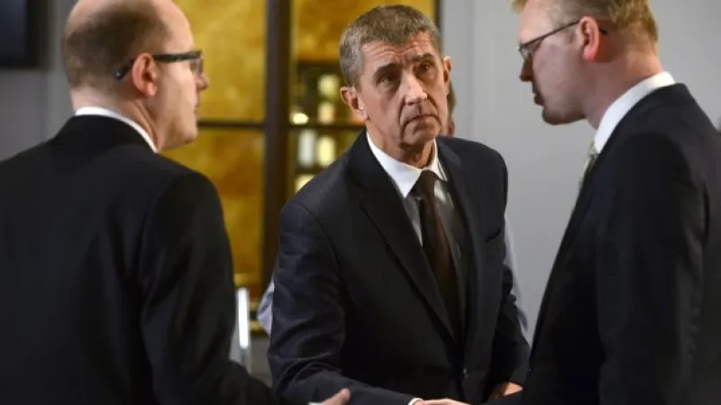 Babiš ani Sobotka ustoupit nehodlají