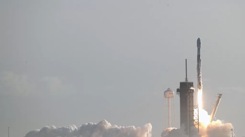 Start rakety společnosti SpaceX 18. března
