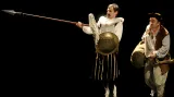 Jakub Škrdla jako Don Quijote a Petr Soumar jako Sancho Panza ve hře Muž z La Manchy aneb Muzikál o rytíři Quijotovi v Horáckém divadle Jihlava