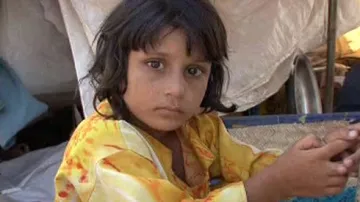 Pákistánská holčička v uprchlickém táboře