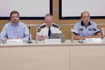Migrační situace je v Česku pod kontrolou, řekl ministr Rakušan a ocenil pomoc společnosti