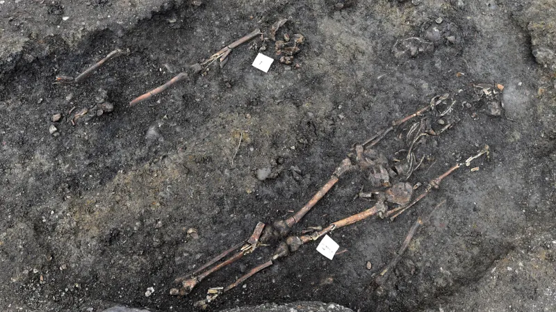 Počet pohřbených jedinců v lokalitě by mohl překonat dva tisíce