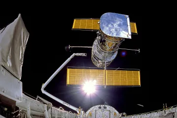 Hubbleův kosmický dalekohled funguje i jako stařeček