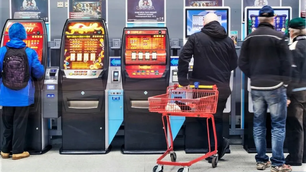 Herní automaty ve finském supermarketu