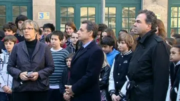 Sarkozy drží minutu ticha za oběti z Toulouse