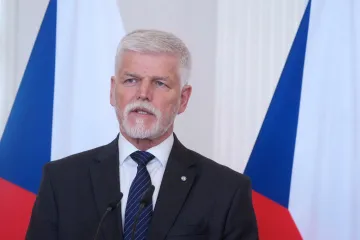 Pavel hodlá stát v čele české delegace na summitu NATO, sdělil Hrad Babišovi