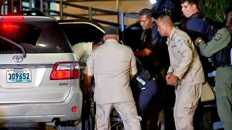 Manuel Noriega po příjezdu do Panamy