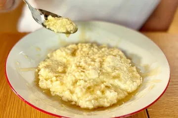 První Slované na našem území zřejmě jedli jáhlovou kaši, Germáni spíš maso