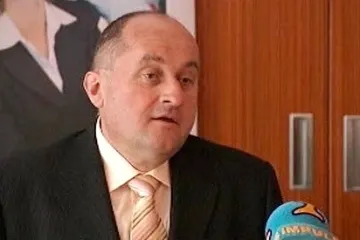 Kontrolní výbor chce kárné řízení s šéfem NKÚ kvůli špatnému hospodaření