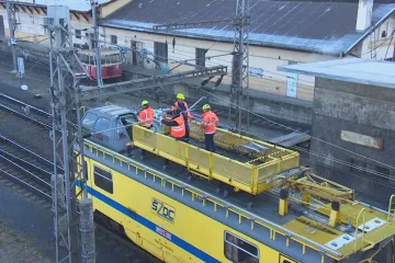 Vlaky v Roudnici nad Labem ničily trakční vedení. Nové zabezpečení to má řešit