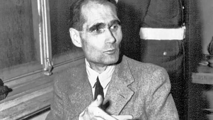 Rudolf Hess před norimberským tribunálem