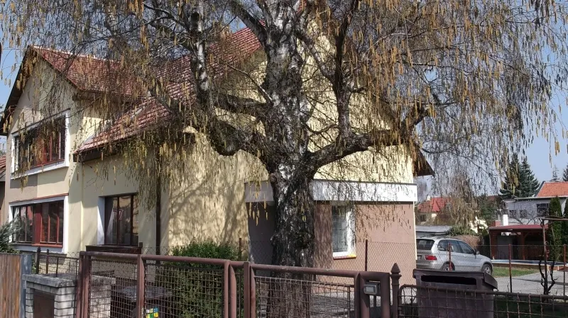 Nově zrekonstruovaný dům jednoho z podvodníků na Brněnsku