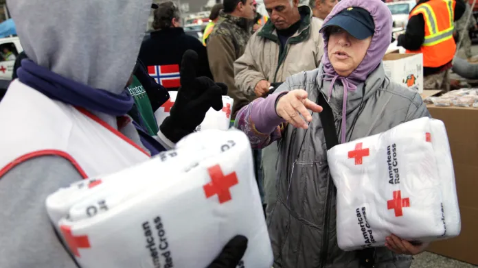 Pomoc pro lidi zasažené hurikánem Sandy