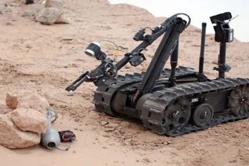 Robotičtí záchranáři nahrazují ty lidské: všechno začalo už v Černobylu